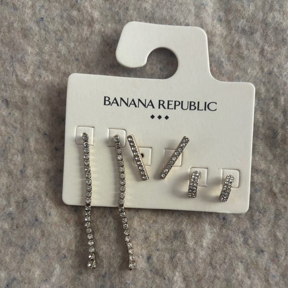 Banana Republic Silver Toned  Earring